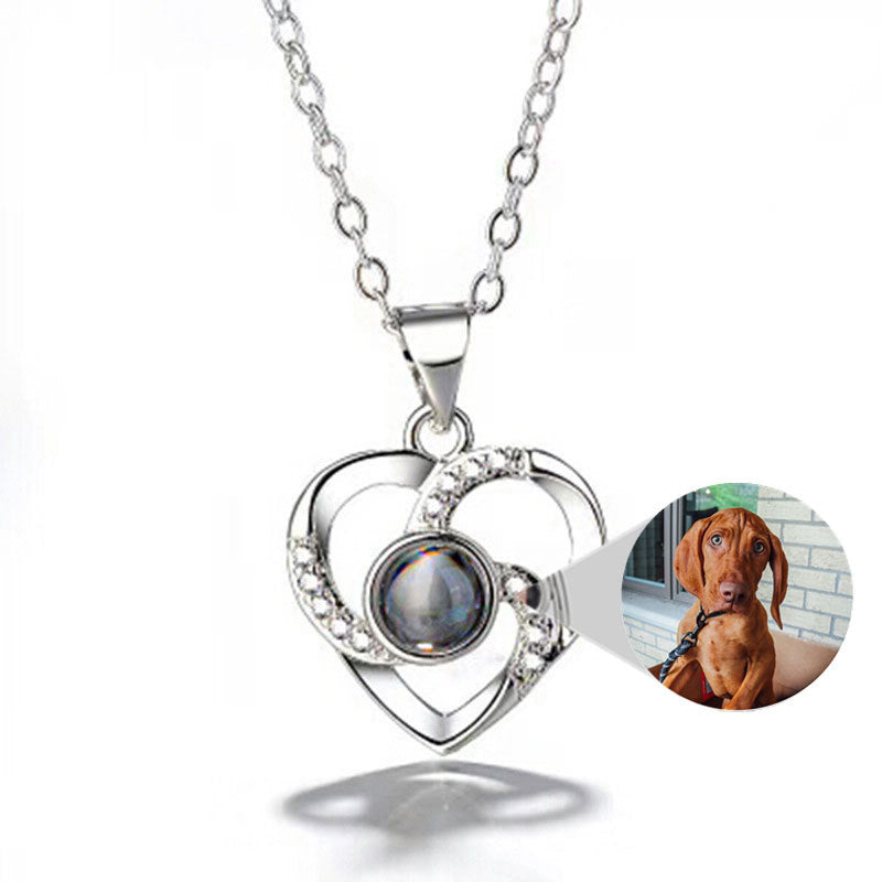 Heart Shaped Projection Necklace